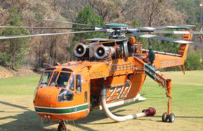 Elvis super helitanker save 14 firefighters lives